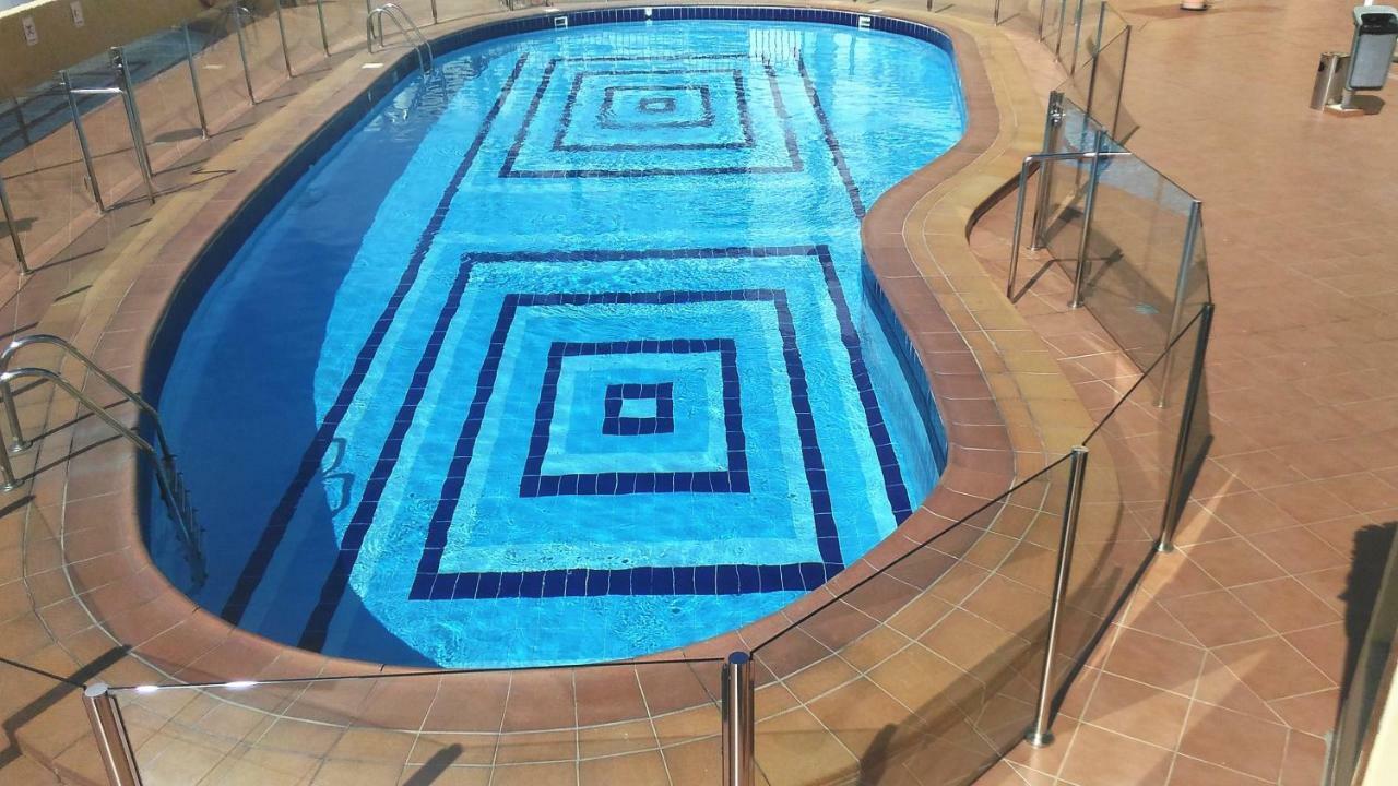Aircon Pool View Nr Yumbo 公寓